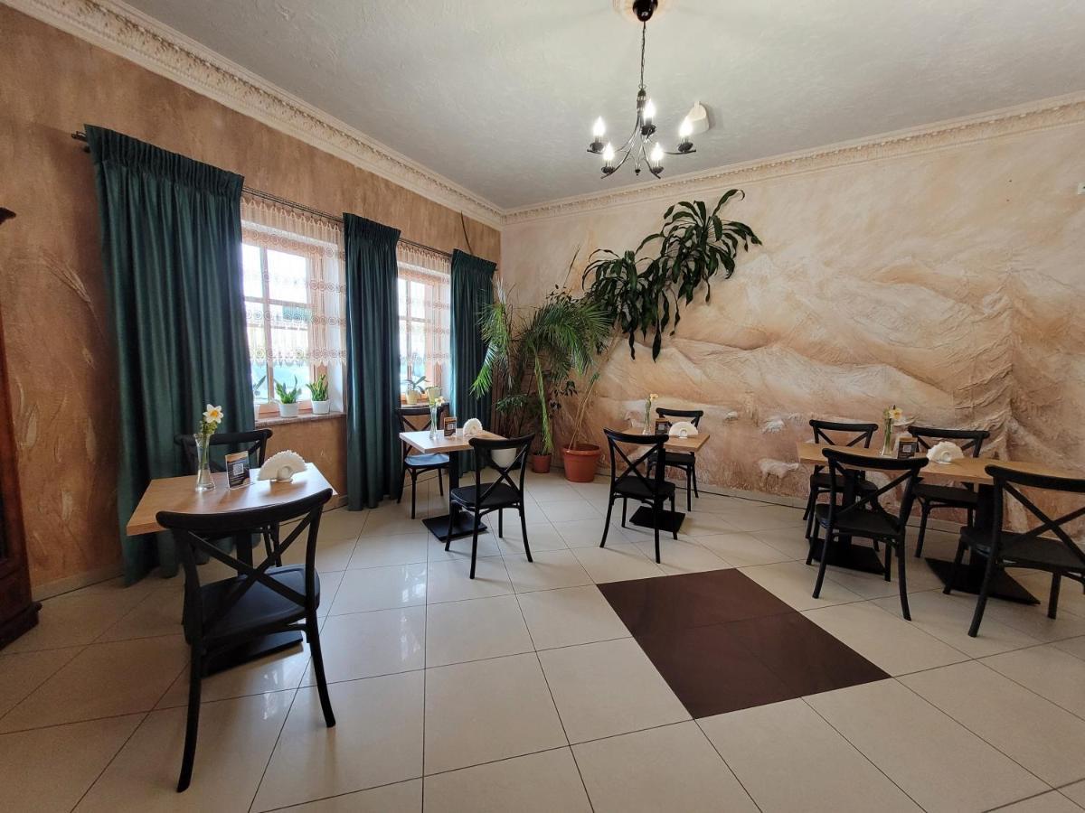 Karczma Goralska Bed and Breakfast Wisznice Esterno foto