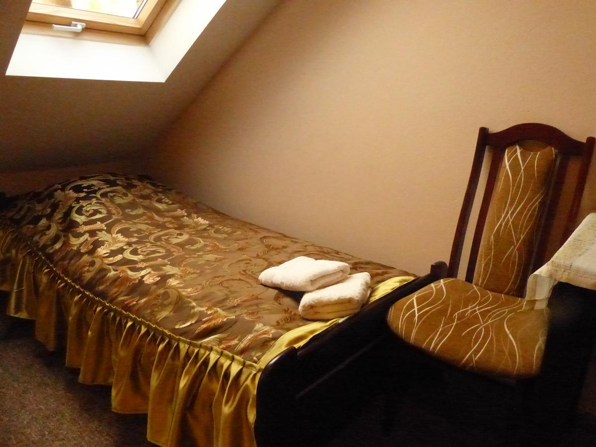Karczma Goralska Bed and Breakfast Wisznice Esterno foto
